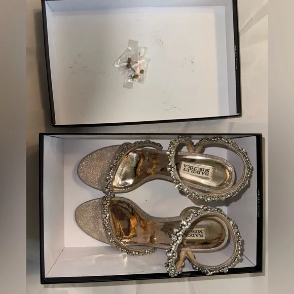 Badgley Mischka Satin Heels in Midnight Blue - Picture 9 of 10